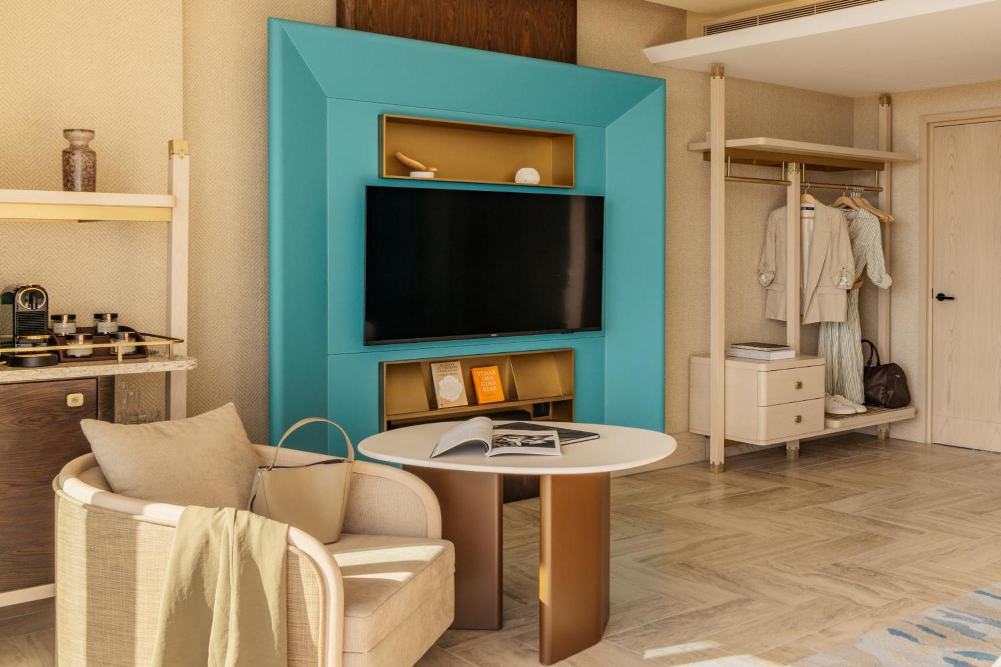 Me Malta By Melia Hotel Saint Julian's Екстериор снимка