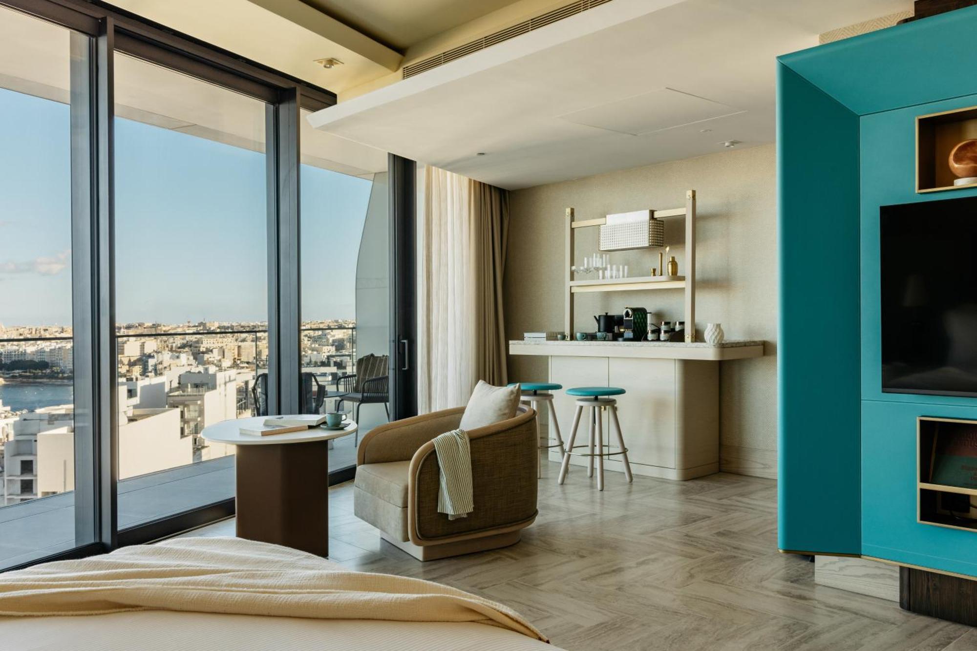 Me Malta By Melia Hotel Saint Julian's Екстериор снимка