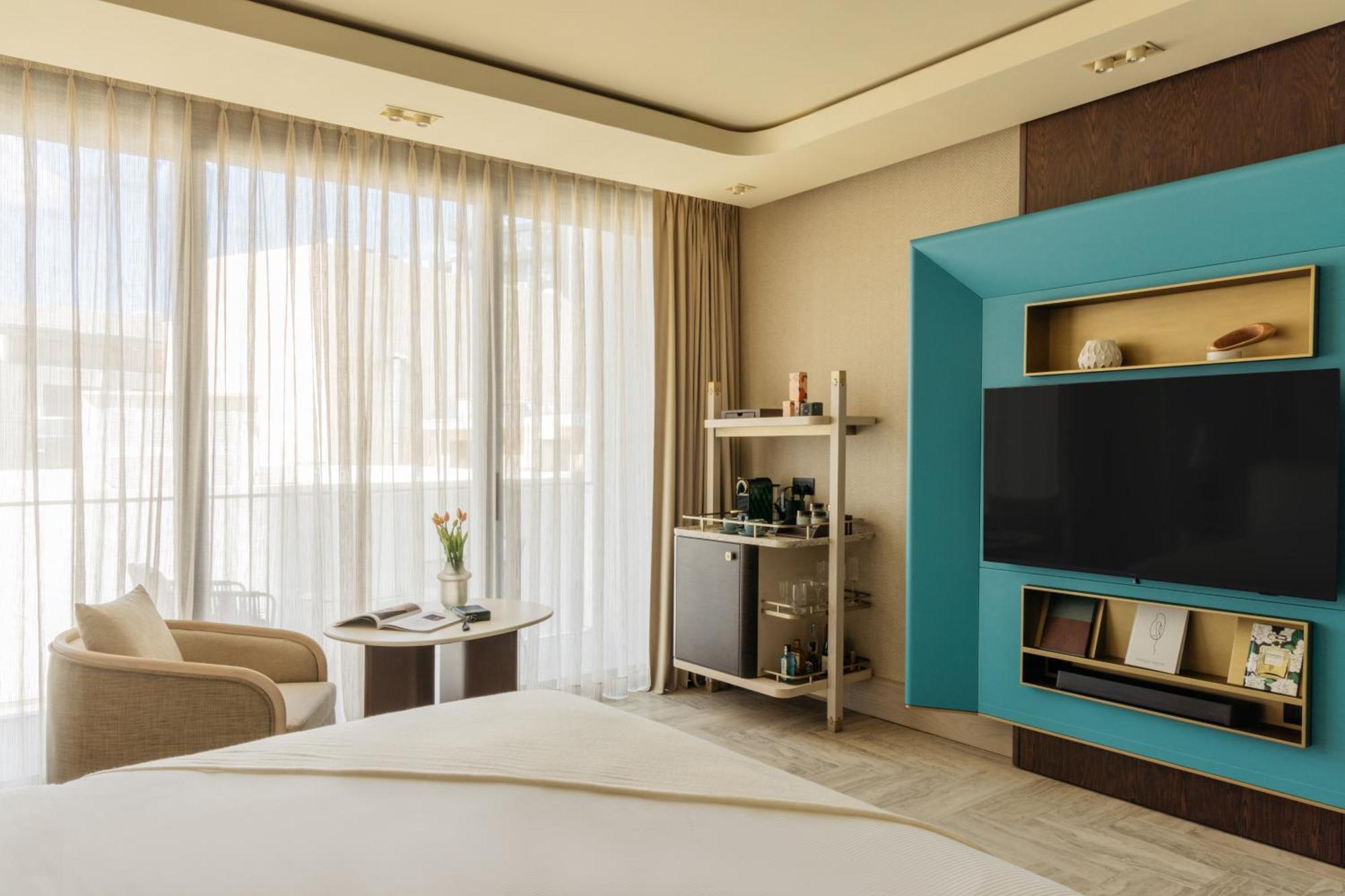 Me Malta By Melia Hotel Saint Julian's Екстериор снимка