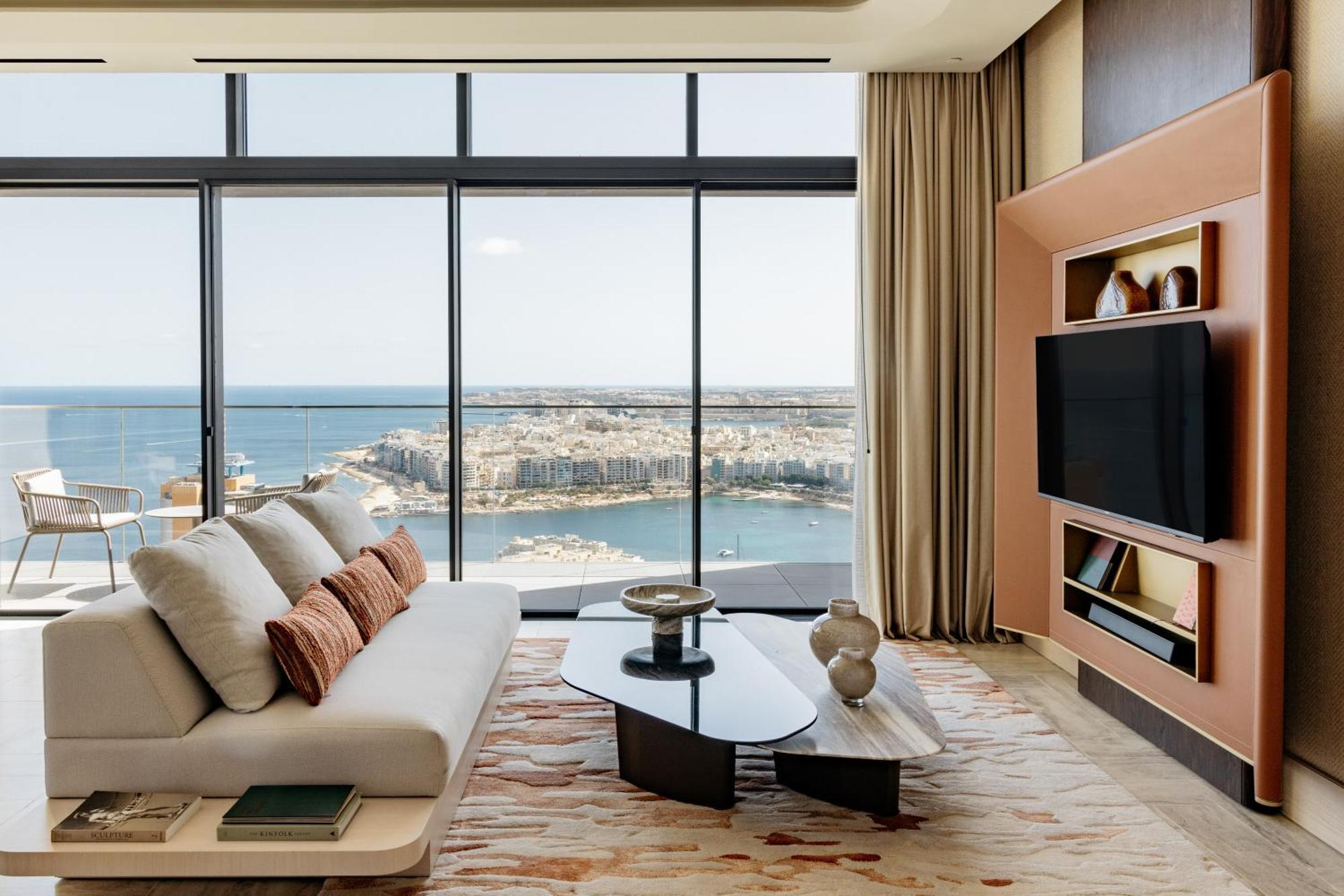 Me Malta By Melia Hotel Saint Julian's Екстериор снимка