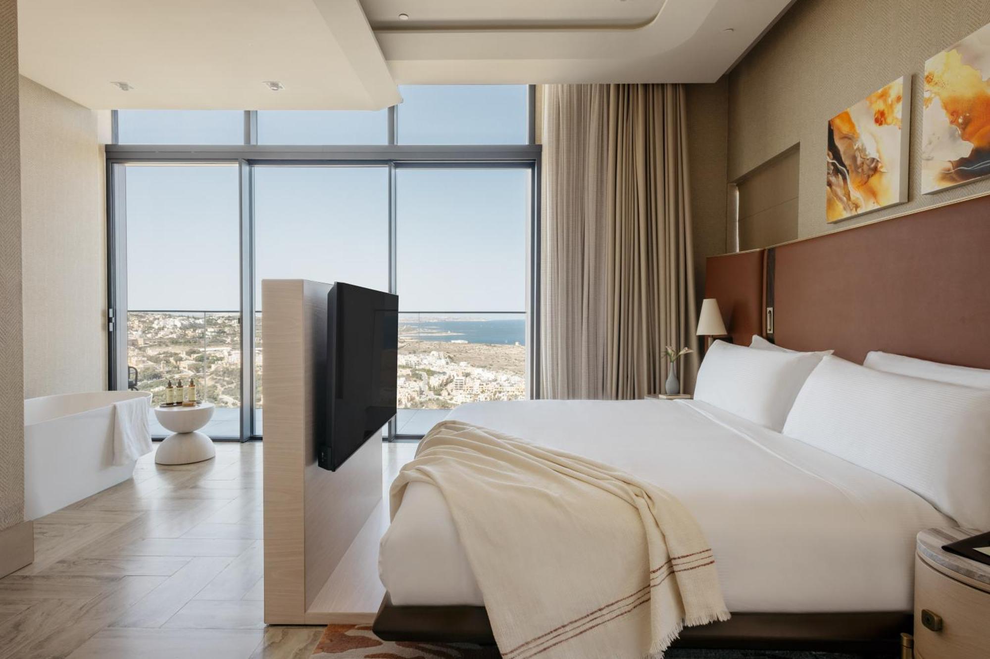 Me Malta By Melia Hotel Saint Julian's Екстериор снимка