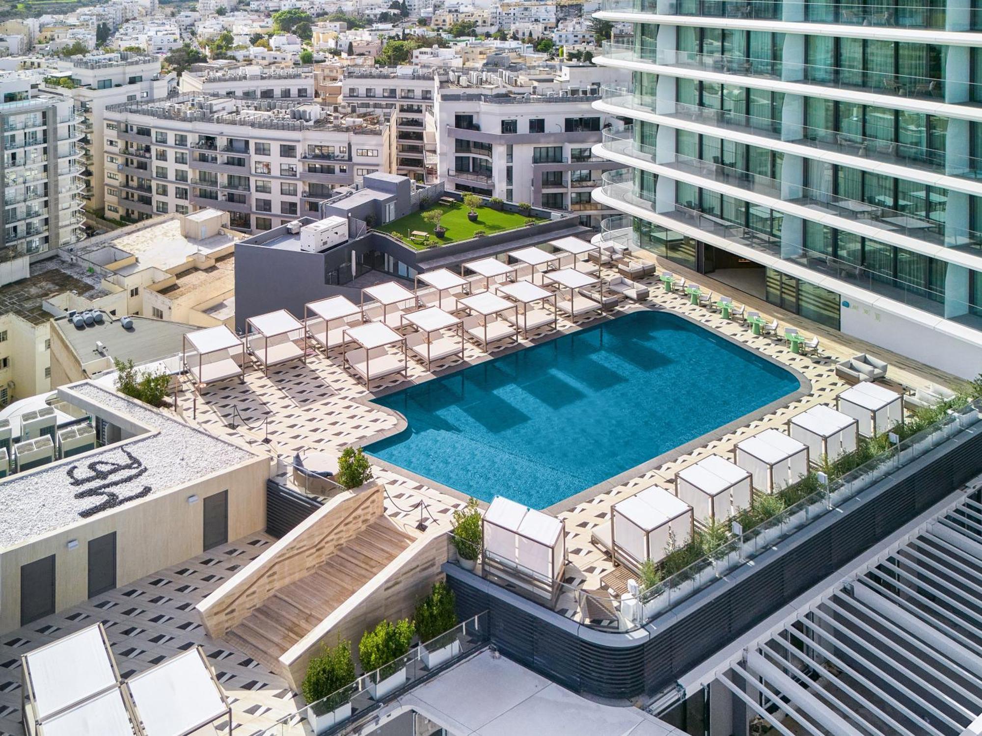 Me Malta By Melia Hotel Saint Julian's Екстериор снимка